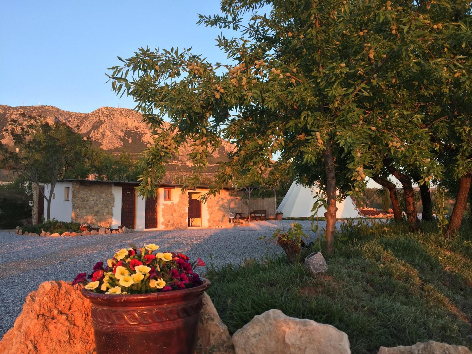 Casa Bella Teepees (Adults Only) Hotell Zújar Eksteriør bilde
